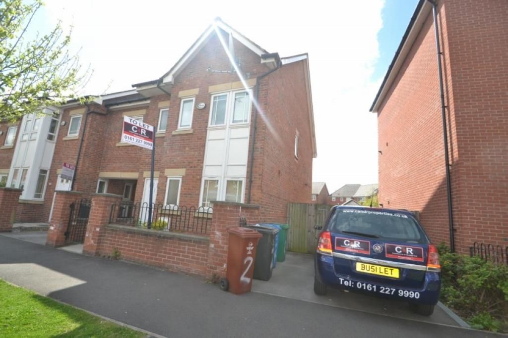 3 bed semi-detached house to rent in Drayton Street, Hulme, Manchester M15, £1,850 pcm