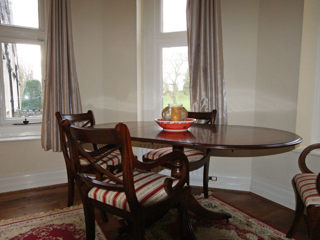 1 bed flat for sale in Brockhampton Park, Cheltenham GL54, £360,000