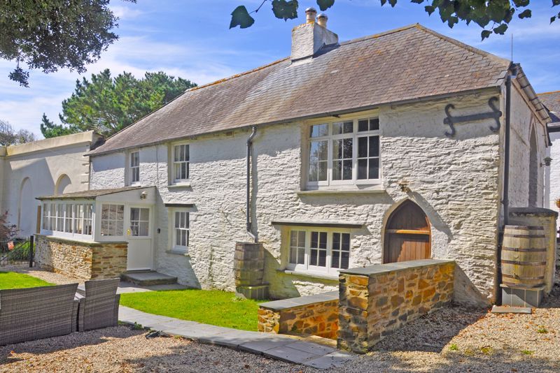 4 bed property for sale in Portscatho, Truro TR2, £795,000