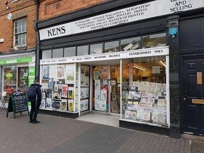 Retail premises to let in High Street, Newport Pagnell, Buckinghamshire MK16, £16,000 pa
