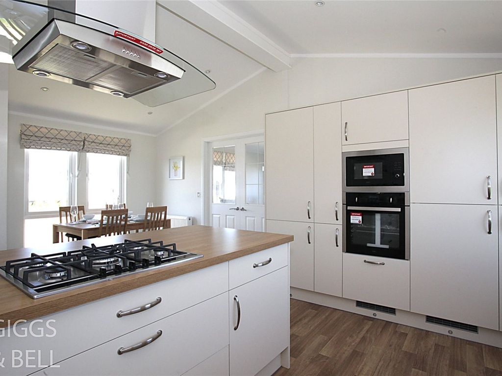 2 bed detached house for sale in Clifton Park, Clifton, Shefford, Bedfordshire SG17, £280,000
