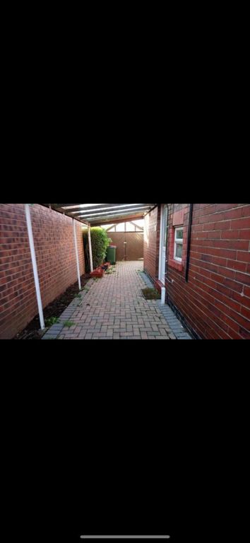 3 bed semi-detached house to rent in Osbert Road, Moorgate, Rotherham S60, £995 pcm