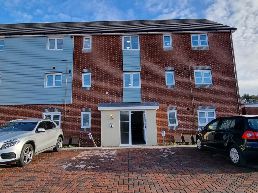 1 bed flat to rent in Tame Close, Perry Barr, Birmingham B42, £820 pcm
