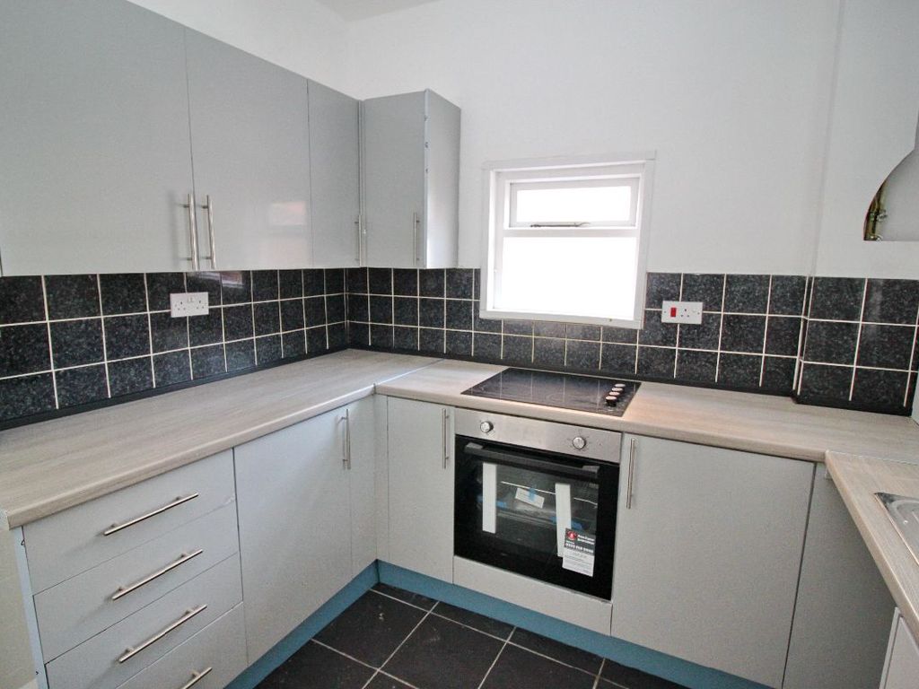 4 bed terraced house to rent in Powerscourt Road, Portsmouth PO2, £1,300 pcm