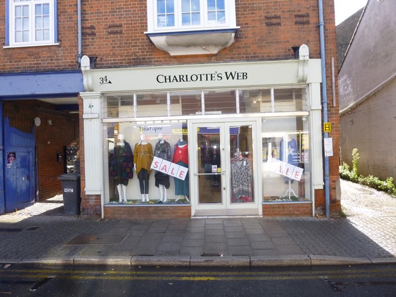 Retail premises to let in High Street, St Neots, Cambs PE19, £26,000 pa