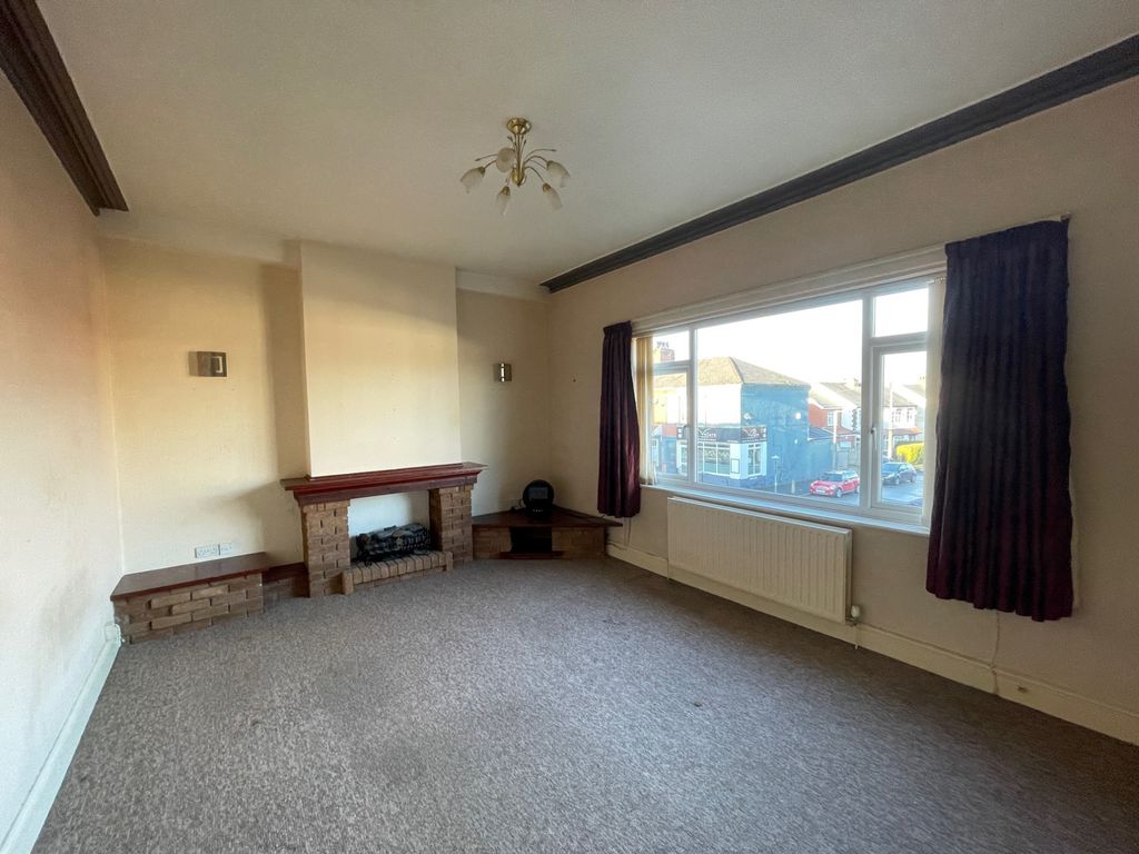 1 bed flat to rent in Blackpool Road, Ashton On Ribble PR2, £575 pcm