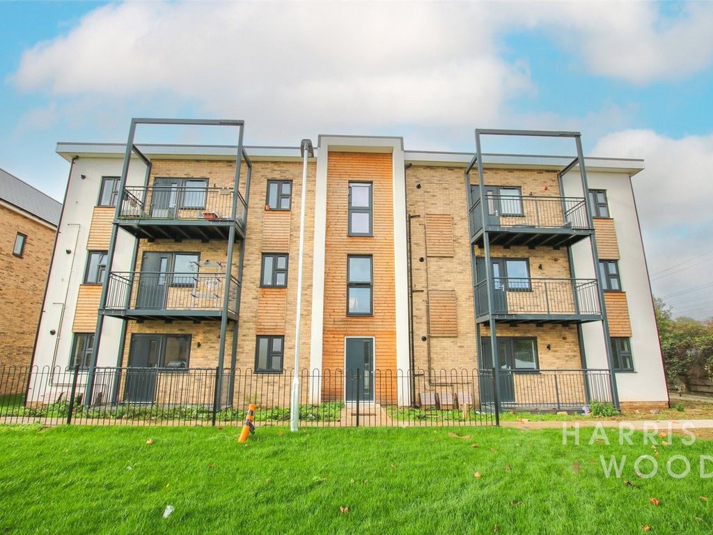 2 bed flat to rent in Arclight Way, Colchester, Essex CO1, £1,250 pcm