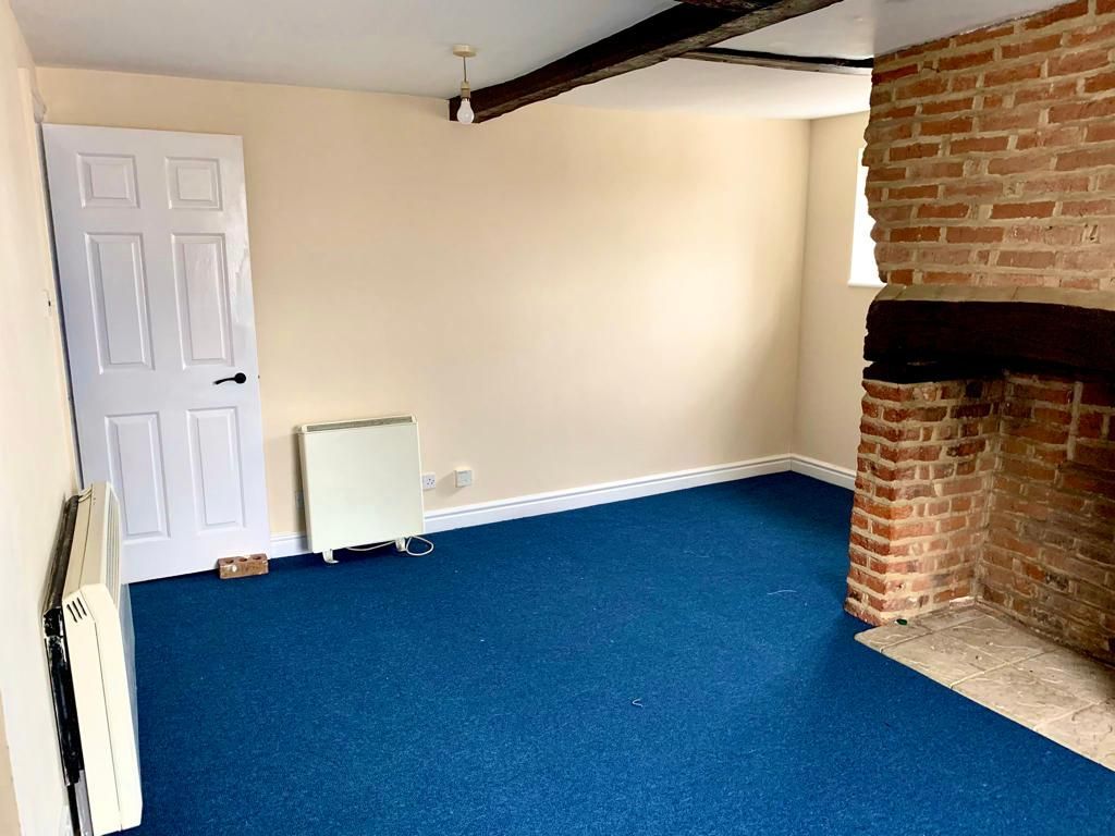 2 bed flat to rent in Flat 1, 106 West Street, Faversham ME13, £900 pcm