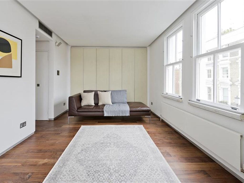 1 bed flat for sale in Kensington Park Road, London W11, £595,000