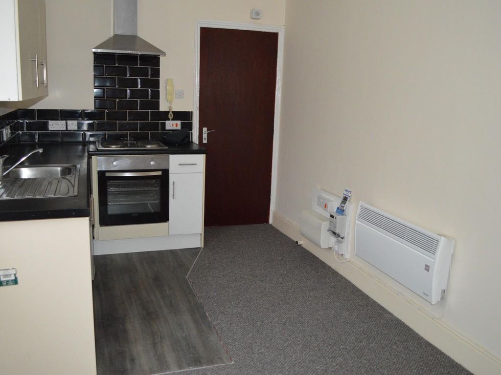 1 bed flat to rent in Windsor Place, Fleetwood FY7, £450 pcm