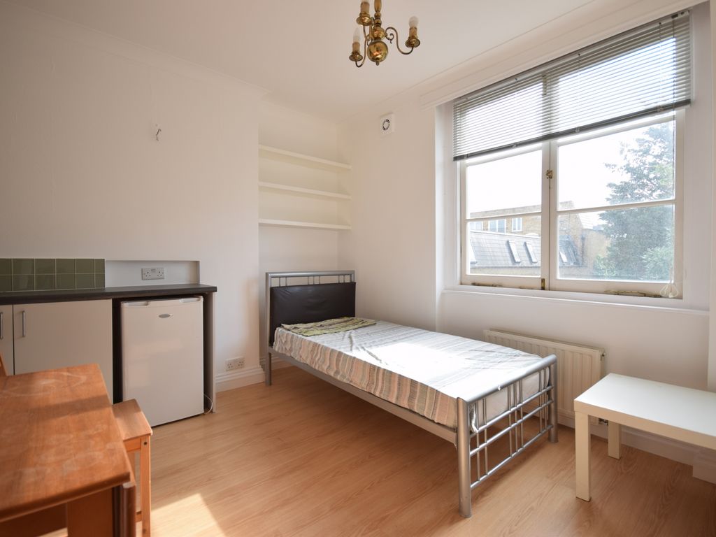 Room to rent in Camberwell Road, Camberwell SE5, £1,050 pcm