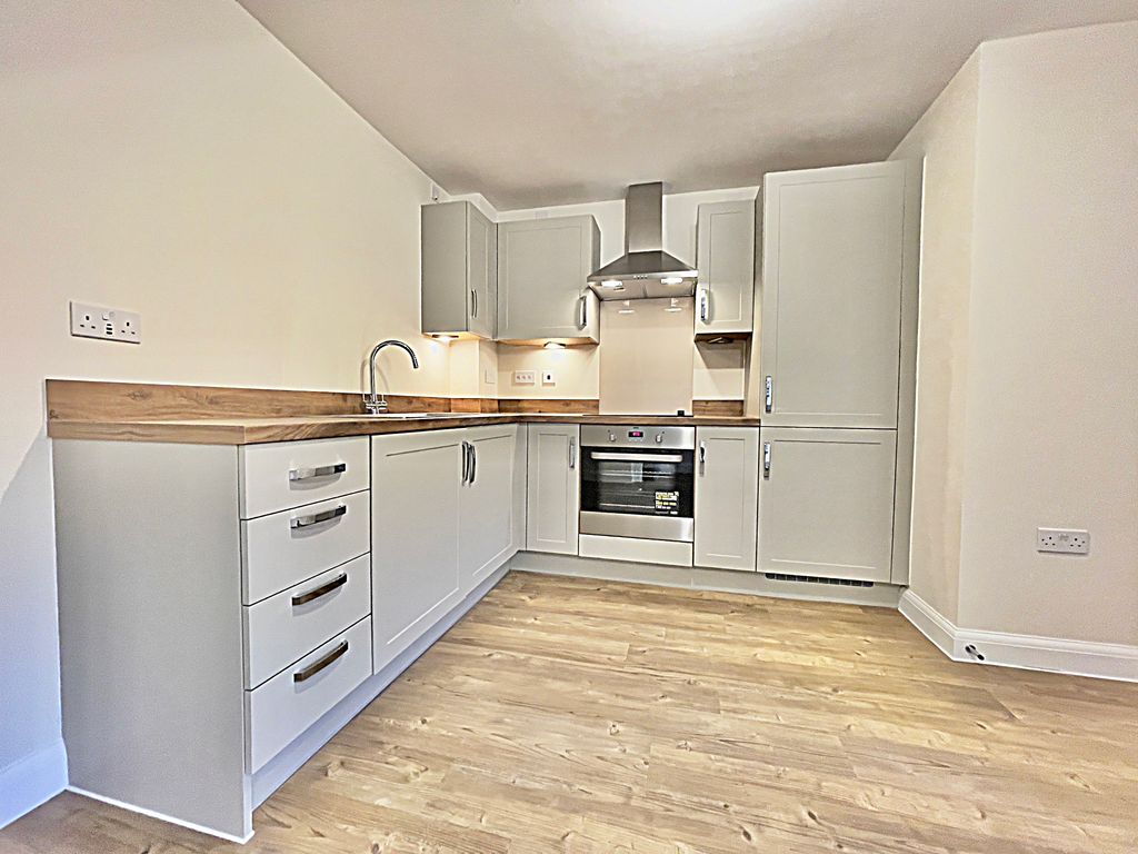 2 bed end terrace house to rent in Eaton Leys, Milton Keynes MK17, £1,350 pcm