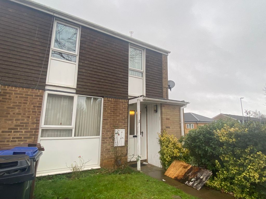 3 bed property to rent in Preston Court, Abington, Northampton NN3, £1,250 pcm