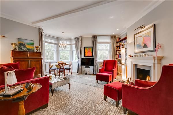 2 bed flat for sale in Riverpark Court, Embankment Gardens, London SW3, £1,695,000