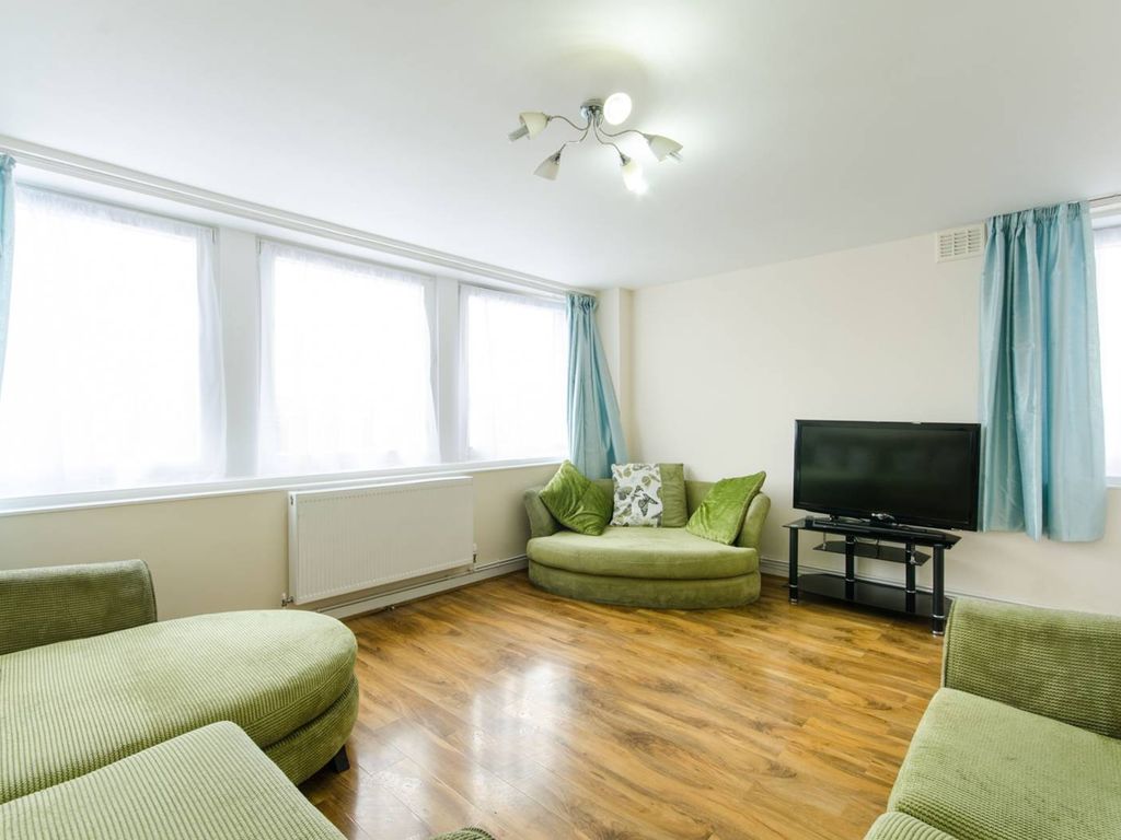 3 bed flat for sale in Edgware Road, Edgware Road, London W2, £640,000