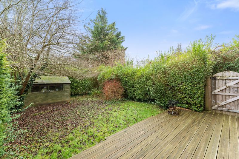 1 bed flat for sale in Neale Close, Hampstead Garden Suburb N2, £430,000