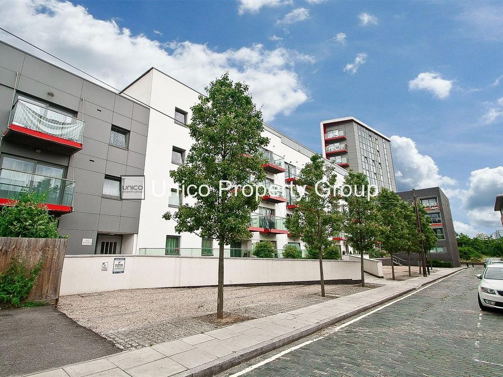 3 bed flat to rent in Fortius Apartments, Tredegar Road, London E3, £2,600 pcm