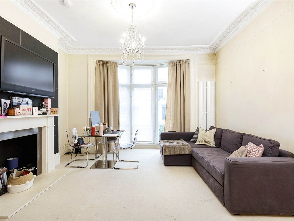 1 bed flat for sale in Gunter Grove, London SW10, £545,000