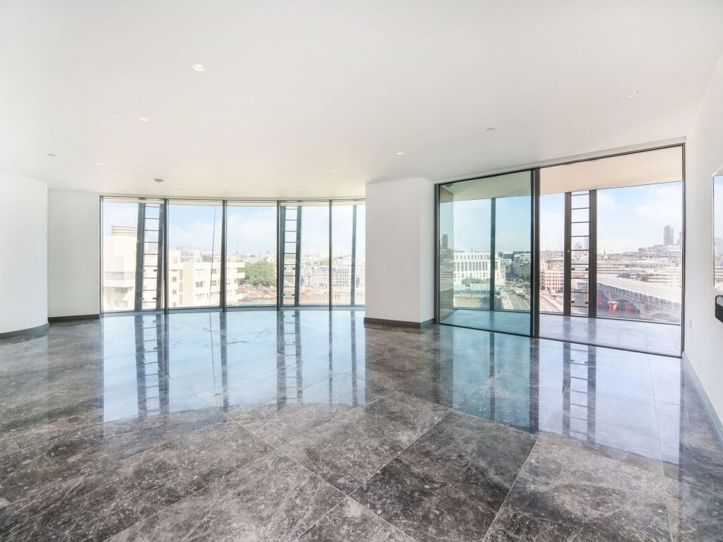 2 bed flat for sale in Blackfriars Road, London SE1, £2,350,000