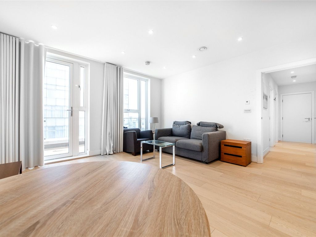 2 bed flat for sale in Ravilious House, 273 King Street W6, £650,000