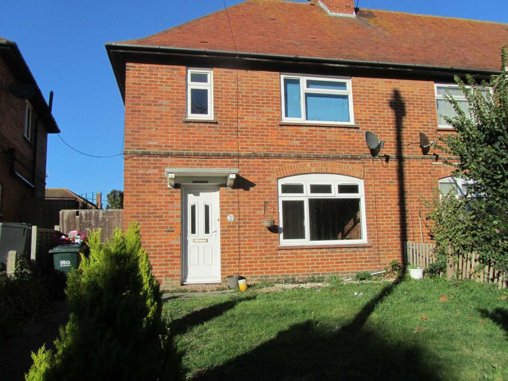 3 bed semi-detached house to rent in Southbourne Road, Eastbourne BN22, £1,450 pcm