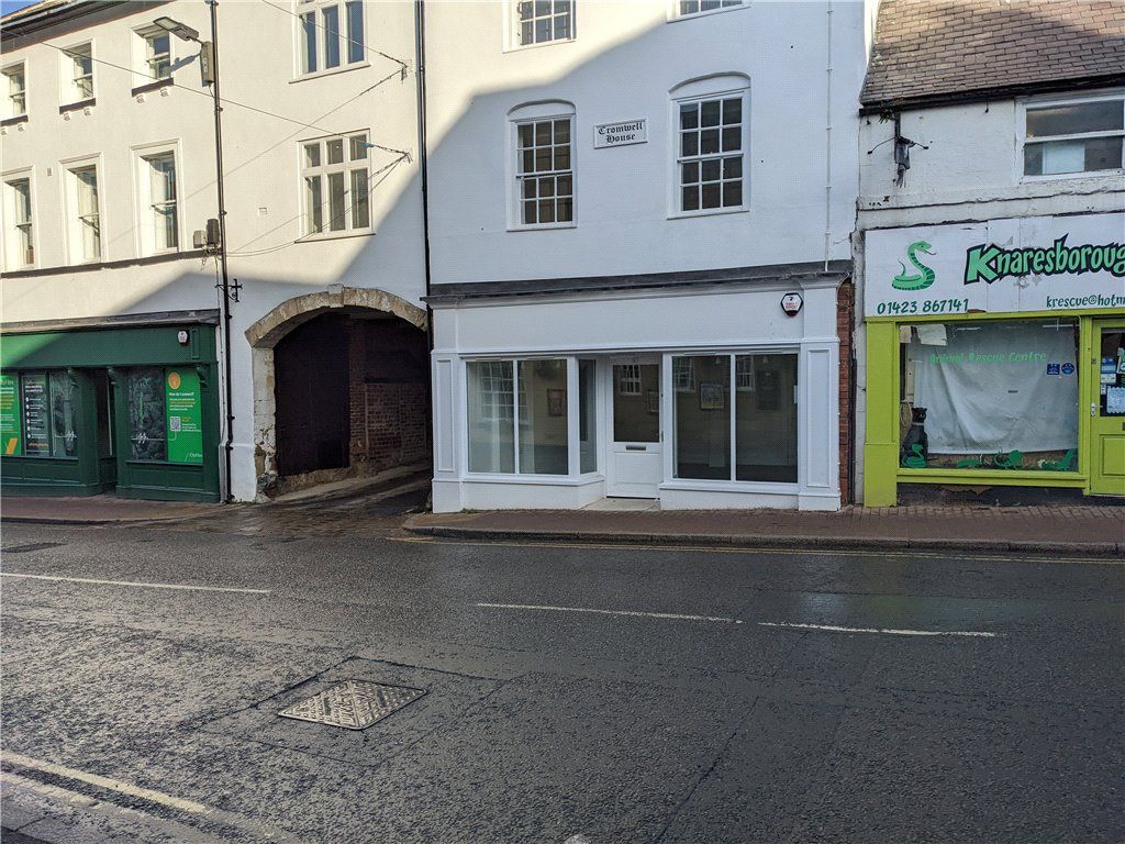 Retail premises to let in High Street, Knaresborough, North Yorkshire HG5, £8,500 pa