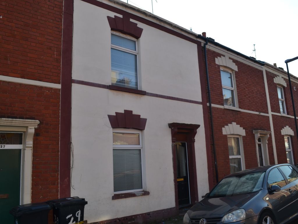 4 bed terraced house to rent in Granville Street, Barton Hill, Bristol BS5, £2,800 pcm