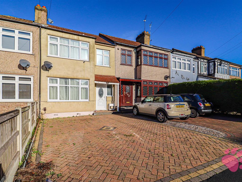 3 bed terraced house for sale in Riversdale Road, Collier Row, Romford RM5, £400,000