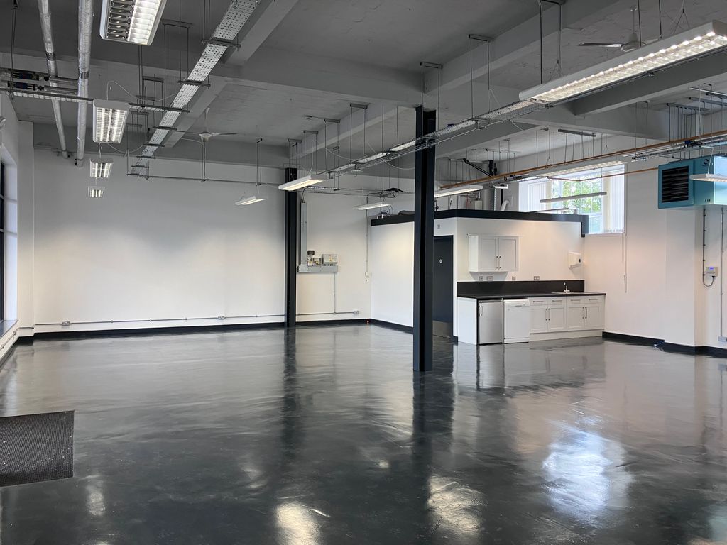 Office to let in Temple Studios, Temple Campus, Bristol BS1, £50,952 pa