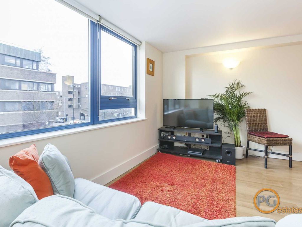 1 bed flat to rent in Masons Yard, Islington EC1V, £1,950 pcm