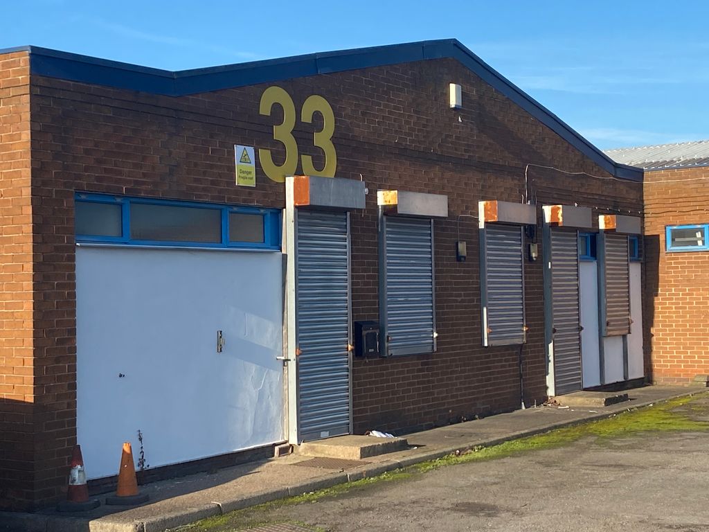 Industrial to let in Unit 33 Corringham Road Industrial Estate, Grange Road, Gainsborough DN21, £15,000 pa