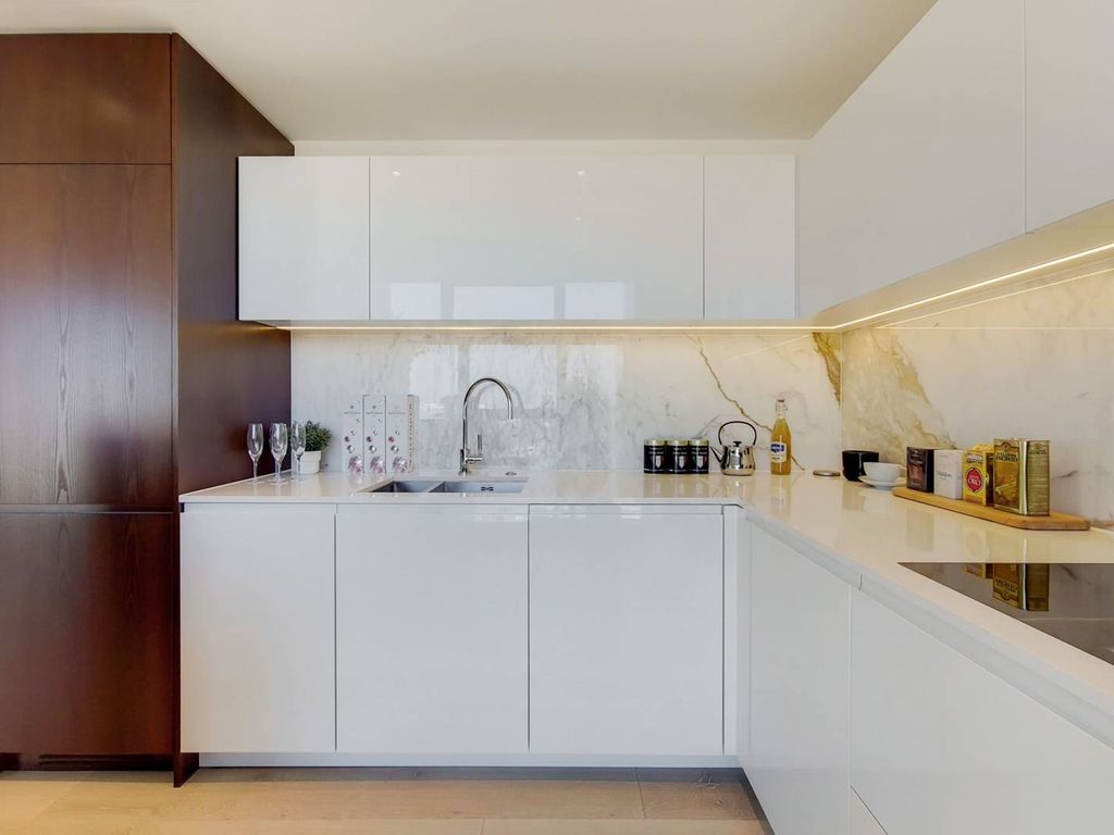 New home, 3 bed flat for sale in Chelsea Island, Chelsea Harbour, London SW10, £4,995,000
