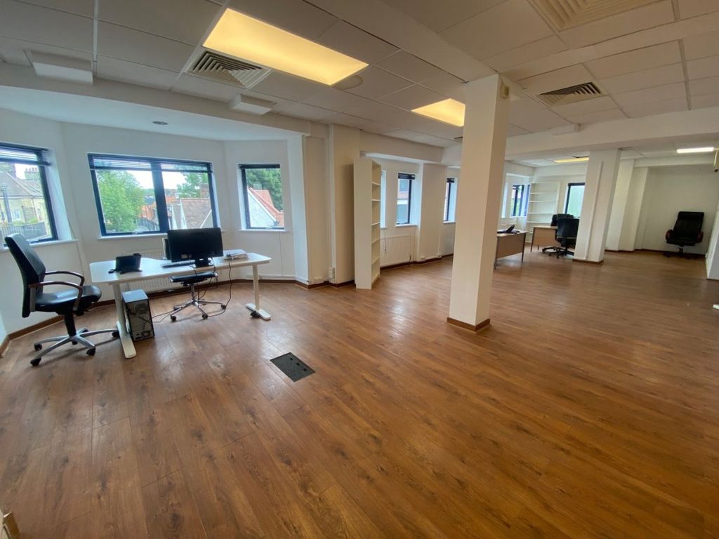 Office to let in Armitage Road, Golders Green NW11, £38,520 pa