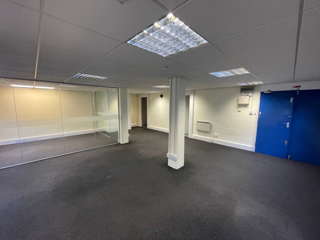 Office to let in Lots Road, London SW10, £28,000 pa