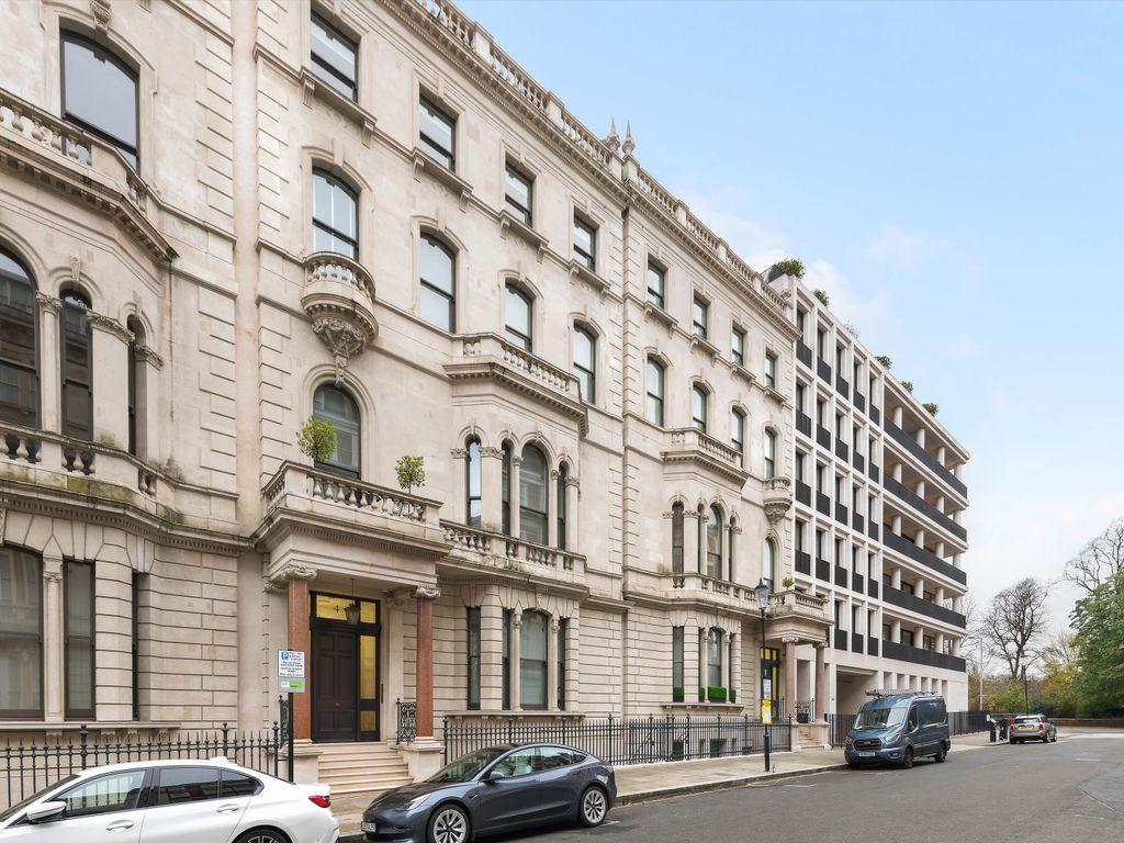 New home, 2 bed flat for sale in One Kensington Gardens, De Vere Gardens W8, £5,950,000