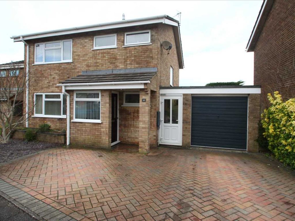 3 bed detached house to rent in Begonia Close, Basingstoke RG22, £1,795 pcm