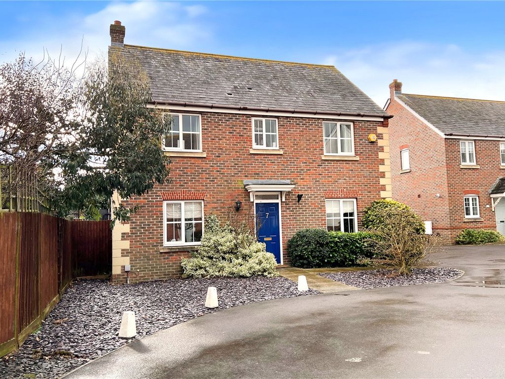 4 bed detached house for sale in Windmill Close, Bramley Green, Angmering BN16, £575,000