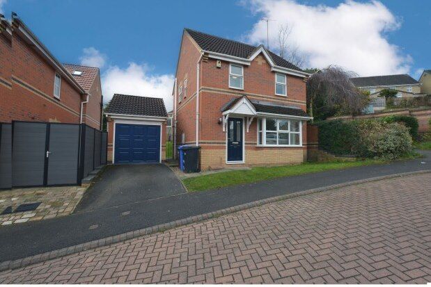 3 bed detached house to rent in Bright Meadow, Sheffield S20, £925 pcm