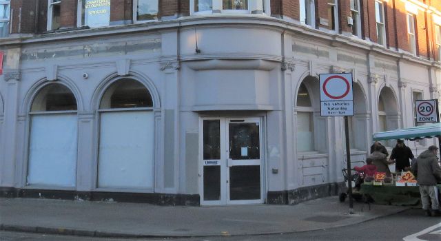 Retail premises to let in The Broadway, West Ealing W13, £39,900 pa
