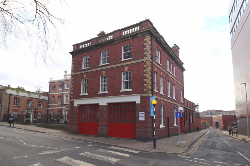 3 bed flat to rent in The Old Fire Station, Barbican Road, Gloucester GL1, £1,300 pcm