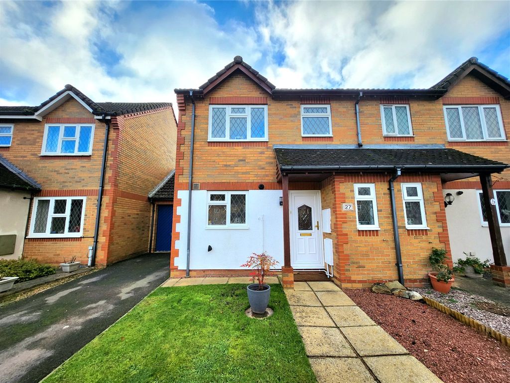 3 bed semi-detached house for sale in Sheraton Avenue, Basingstoke, Hampshire RG22, £385,000