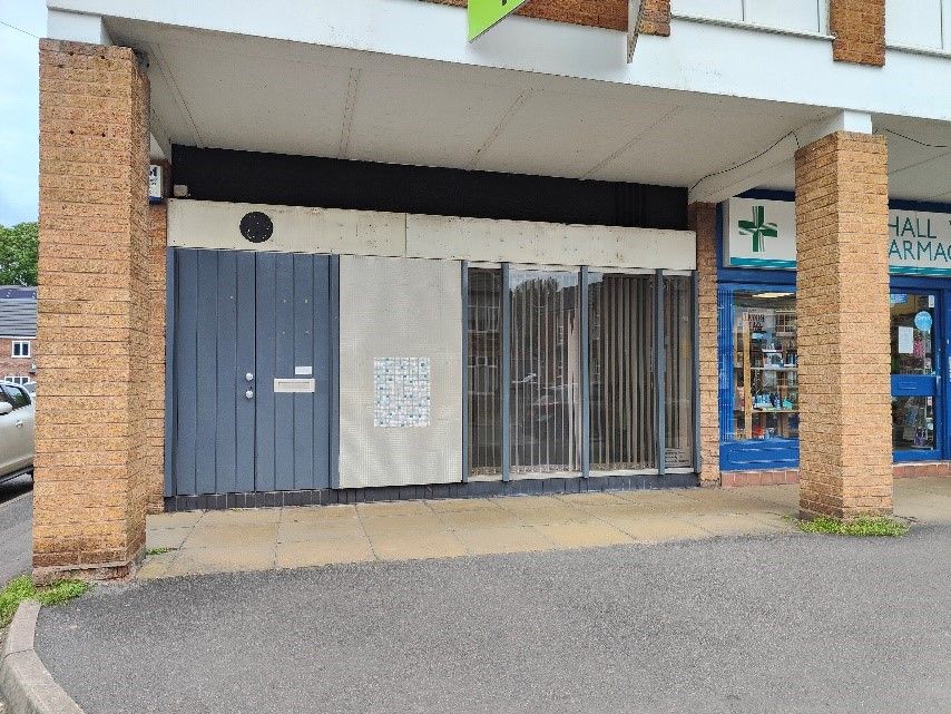 Retail premises to let in School Road, Tettenhall Wood, Wolverhampton WV6, £13,500 pa