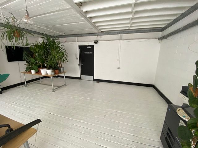 Office to let in Gillett Square, Dalston N16, £19,500 pa