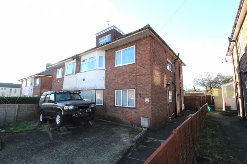 3 bed flat for sale in Cranbourne Road, Patchway, Bristol BS34, £279,995