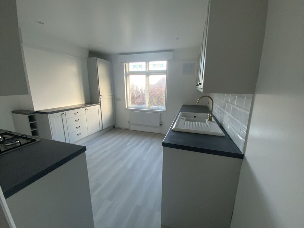 2 bed flat for sale in Queens Drive, Liverpool L15, £285,000