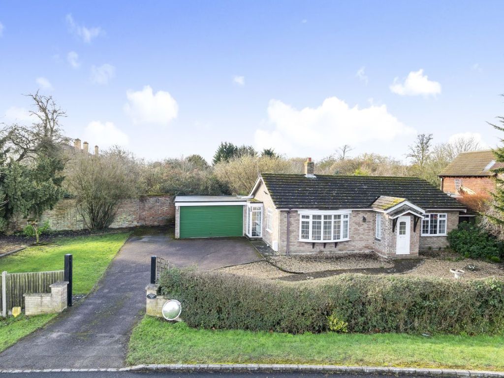 2 bed detached bungalow for sale in Church Road, Wootton, Bedford MK43, £425,000
