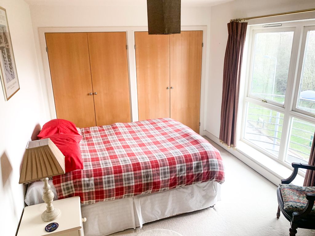 5 bed terraced house for sale in Milton Road, Broughton, Milton Keynes MK10, £465,000
