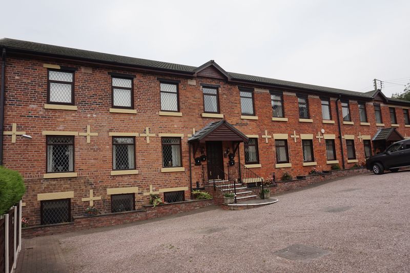 1 bed flat for sale in Mow Cop Road, Mount Pleasant, Cheshire ST7, £122,500