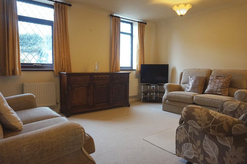 1 bed flat for sale in Mow Cop Road, Mount Pleasant, Cheshire ST7, £122,500