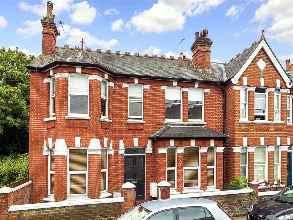 3 bed flat for sale in Forest Road, Kew, Surrey TW9, £869,950